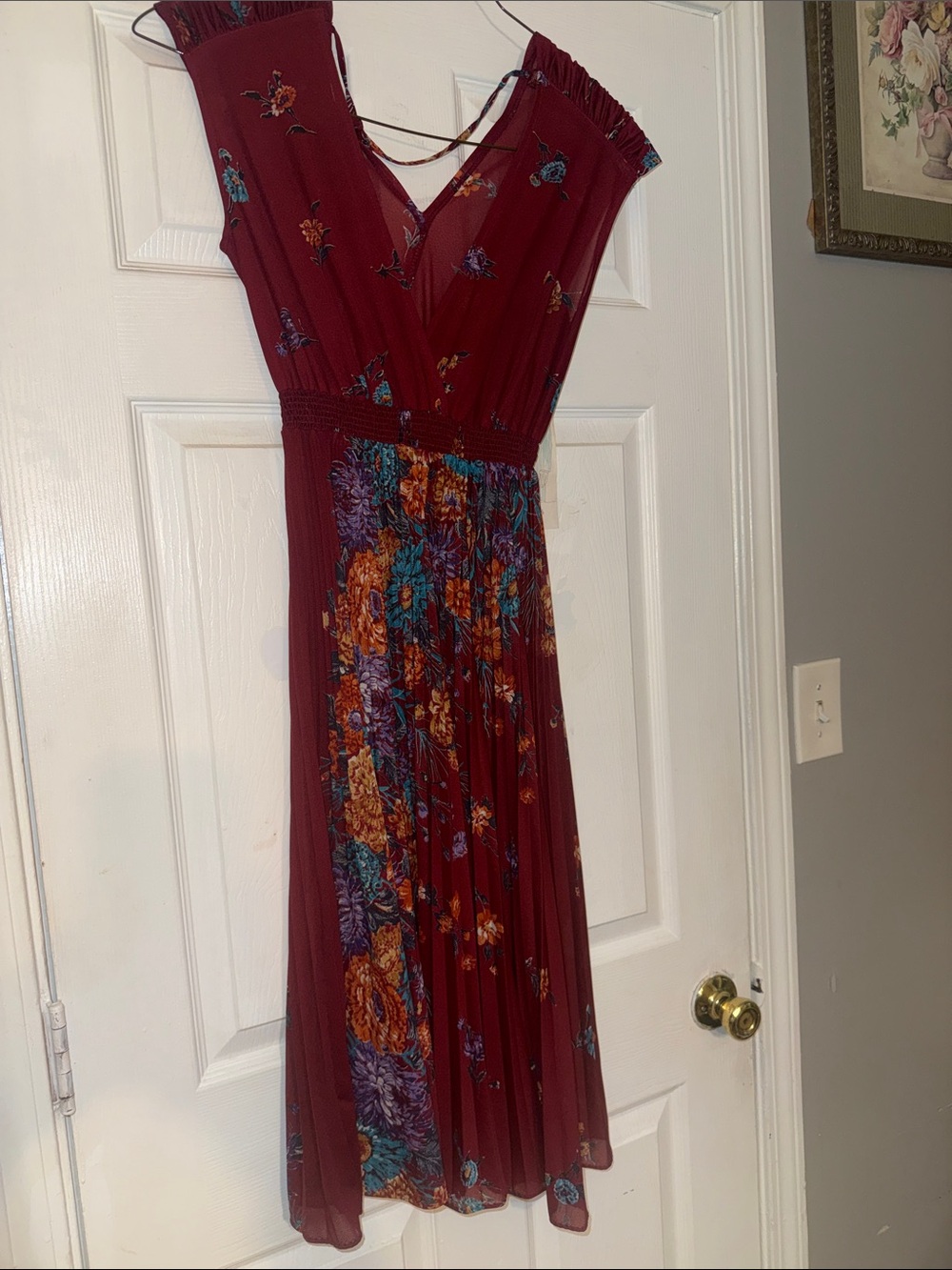 Women’s Burgundy Floral V-Neck Midi Dress